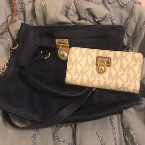 Michael Kors Hamilton and Continental Wallet